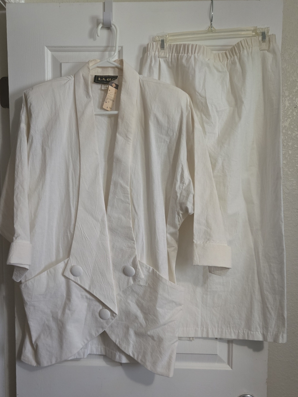 Vintage Two-Piece Skirt Set Draped Jacket w/ Shoulder Pads & Elastic-Waist Skirt